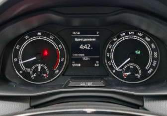 Подержанный автомобиль Skoda Rapid Liftback 2022 года (16 фото)