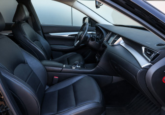 Подержанный автомобиль Infiniti QX50 2021 года (11 фото)