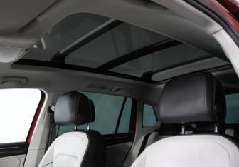 Подержанный автомобиль Volkswagen Tiguan 2020 года (17 фото)
