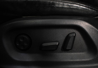 Подержанный автомобиль Audi Q5 2011 года (18 фото)