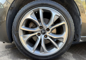 Подержанный автомобиль Citroen DS4 2012 года (9 фото)