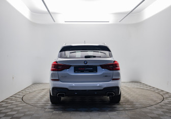 Подержанный автомобиль BMW X3 2020 года (6 фото)