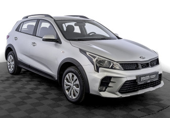 Подержанный автомобиль Kia Rio Hatchback 2021 года (3 фото)