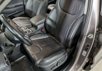 Подержанный автомобиль Hyundai Santa Fe 2020 года (20 фото)