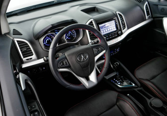 Подержанный автомобиль JAC JS3 2023 года (13 фото)