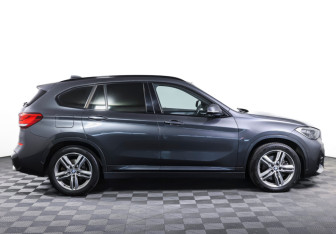 Подержанный автомобиль BMW X1 2019 года (4 фото)