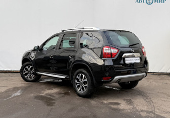 Подержанный автомобиль Nissan Terrano 2016 года (7 фото)