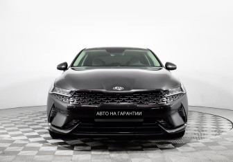 Подержанный автомобиль Kia K5 2021 года (2 фото)
