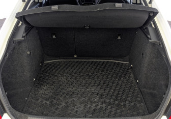 Подержанный автомобиль Skoda Octavia Liftback 2019 года (10 фото)