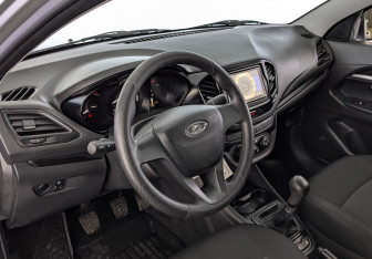 Подержанный автомобиль LADA (ВАЗ) Vesta Sedan 2018 года (15 фото)