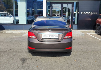 Подержанный автомобиль Hyundai Solaris Sedan 2016 года (6 фото)
