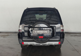 Подержанный автомобиль Mitsubishi Pajero 2007 года (6 фото)