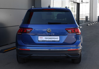 Подержанный автомобиль Volkswagen Tiguan 2021 года (6 фото)