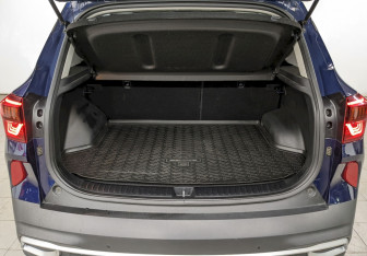 Подержанный автомобиль Kia Seltos 2021 года (10 фото)