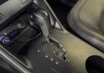 Подержанный автомобиль Hyundai ix35 2010 года (14 фото)