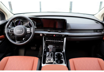 Новый Kia Carnival 2025 (10 фото)