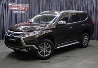 Подержанный автомобиль Mitsubishi Pajero Sport 2019 года (1 фото)
