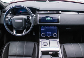 Подержанный автомобиль Land Rover Range Rover Velar 2017 года (13 фото)