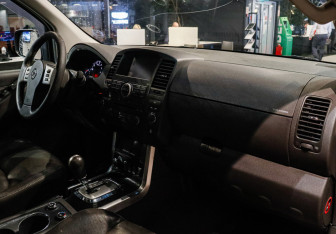 Подержанный автомобиль Nissan Pathfinder 2010 года (7 фото)