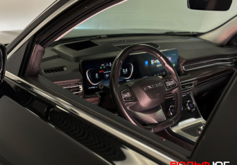 Подержанный автомобиль Exeed VX 2022 года (22 фото)