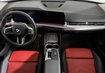 Подержанный автомобиль BMW X2 2024 года (11 фото)