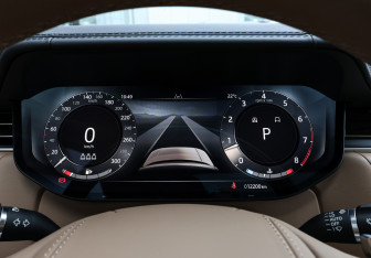 Подержанный автомобиль Land Rover Range Rover 2025 года (15 фото)