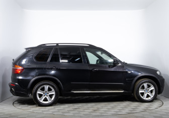 Подержанный автомобиль BMW X5 2008 года (4 фото)