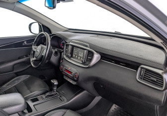 Подержанный автомобиль Kia Sorento 2019 года (13 фото)