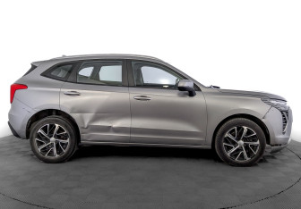 Подержанный автомобиль Haval Jolion 2022 года (4 фото)