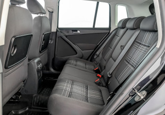 Подержанный автомобиль Volkswagen Tiguan 2016 года (12 фото)