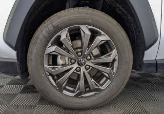 Новый Toyota RAV4 2025 (7 фото)