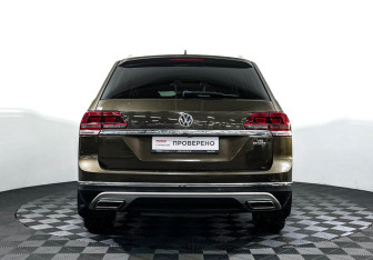 Подержанный автомобиль Volkswagen Teramont 2019 года (6 фото)