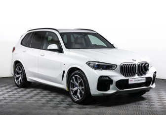 Подержанный автомобиль BMW X5 2020 года (3 фото)