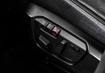 Подержанный автомобиль BMW X4 2015 года (15 фото)