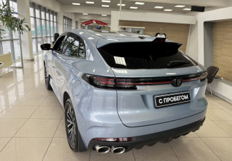 Подержанный автомобиль Changan UNI-K 2023 года (10 фото)