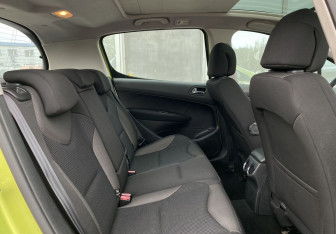Подержанный автомобиль Peugeot 308 Hatchback 2008 года (18 фото)