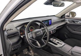 Подержанный автомобиль Haval Jolion 2023 года (16 фото)