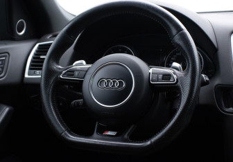 Подержанный автомобиль Audi Q5 2013 года (15 фото)