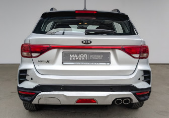 Подержанный автомобиль Kia Rio Hatchback 2021 года (6 фото)