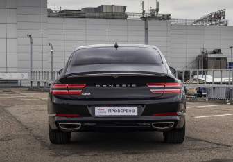 Подержанный автомобиль Genesis G80 2021 года (8 фото)