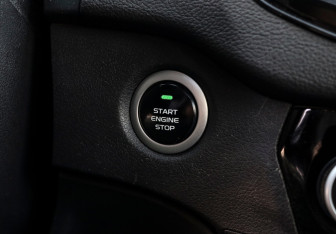 Подержанный автомобиль Geely Emgrand X7 2019 года (20 фото)