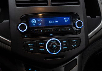 Подержанный автомобиль Chevrolet Aveo Hatchback 2013 года (19 фото)