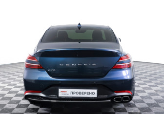 Подержанный автомобиль Genesis G70 2021 года (6 фото)