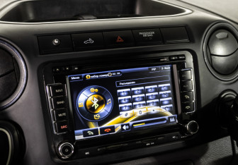 Подержанный автомобиль Volkswagen Amarok 2010 года (15 фото)