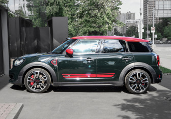 Подержанный автомобиль MINI Countryman 2020 года (8 фото)
