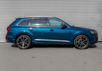 Подержанный автомобиль Audi Q7 2021 года (4 фото)