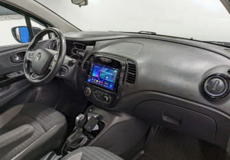 Подержанный автомобиль Renault Kaptur 2020 года (19 фото)