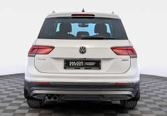Подержанный автомобиль Volkswagen Tiguan 2018 года (6 фото)