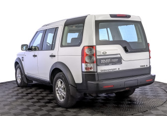 Подержанный автомобиль Land Rover Discovery 2010 года (7 фото)