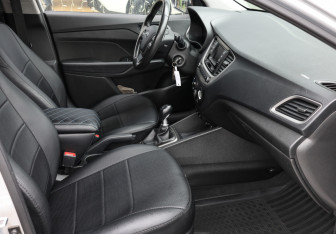 Подержанный автомобиль Hyundai Solaris Sedan 2018 года (11 фото)